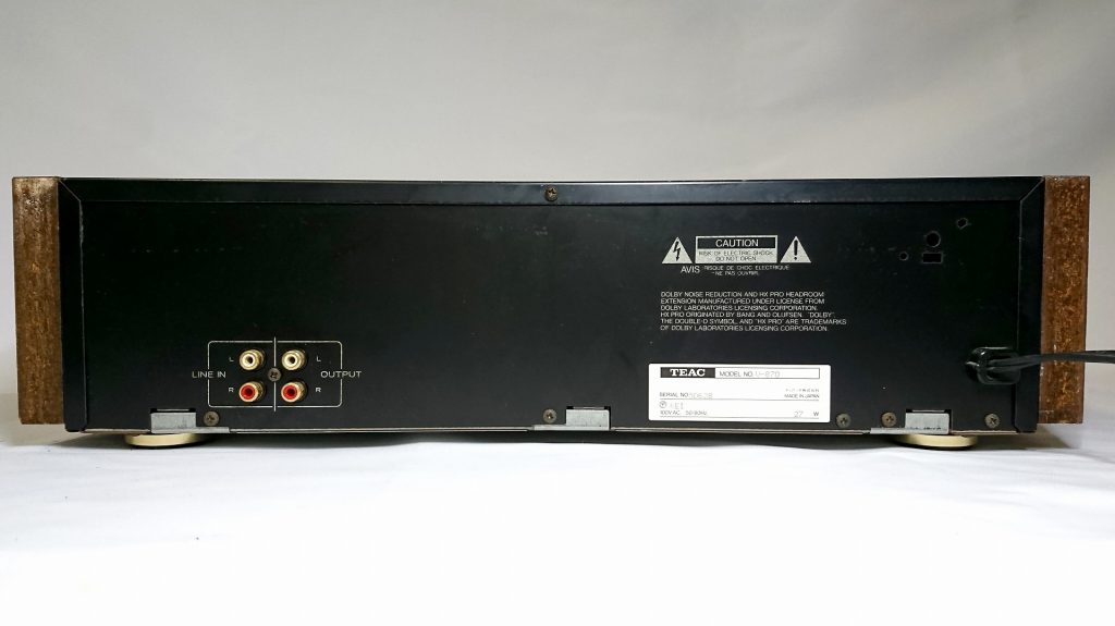 TEAC V-870 本体背面