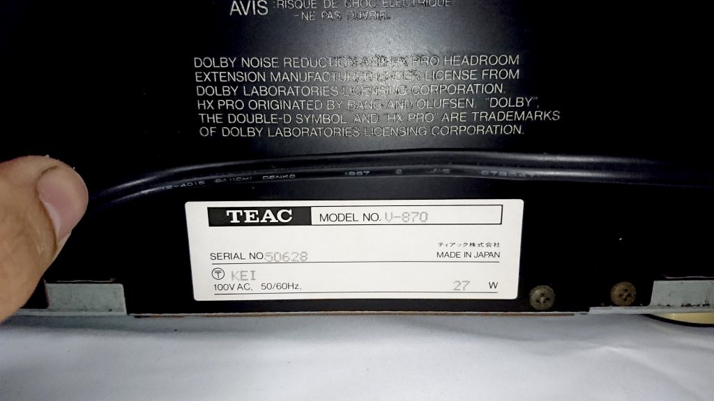 TEAC V-870 製造年と製造番号